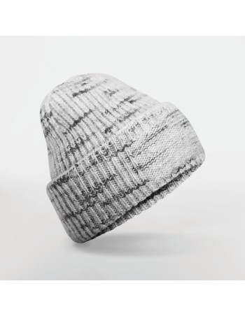 Gorro con parche de punto grueso