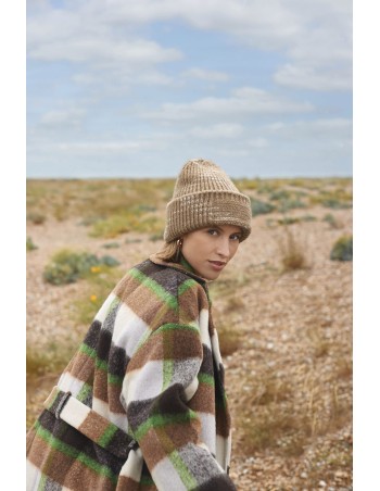 Gorro con parche de punto grueso 2