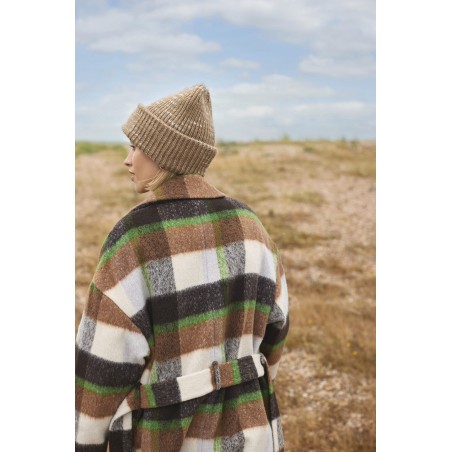 Coarse knit patch beanie