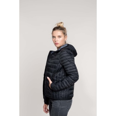 CHAQUETA ACOLCHADA LIGERA CON CAPUCHA MUJER