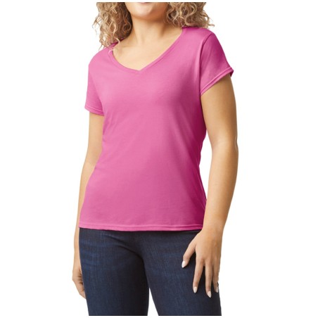 Camiseta SoftStyle cuello de pico mujer