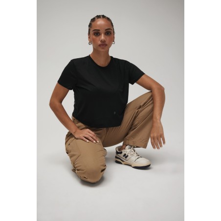 Camiseta Flowy corta bajo desigual