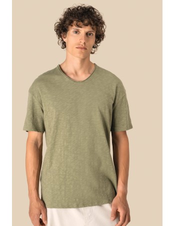 Eco-friendly men\\\'s dropped shoulders raw edge collar...