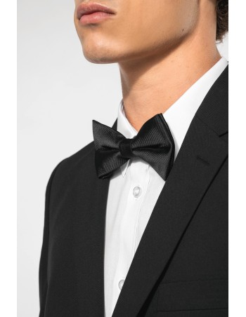 Bow tie