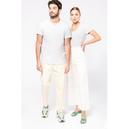 Camiseta de manga corta y cuello de pico