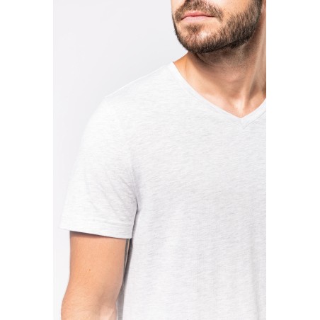 Camiseta de manga corta y cuello de pico