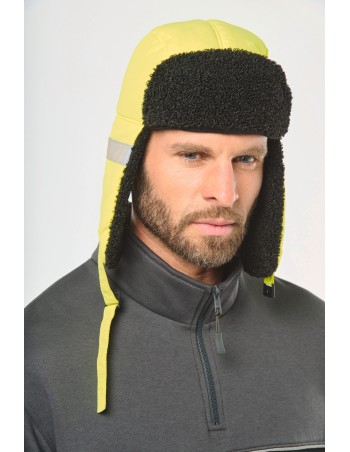 Gorra acolchada con orejeras