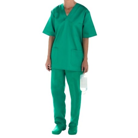 PIJAMA VERDE SANITARIO CUELLO PICO