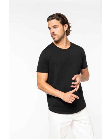 Camiseta con dobladillo redondeado hombre