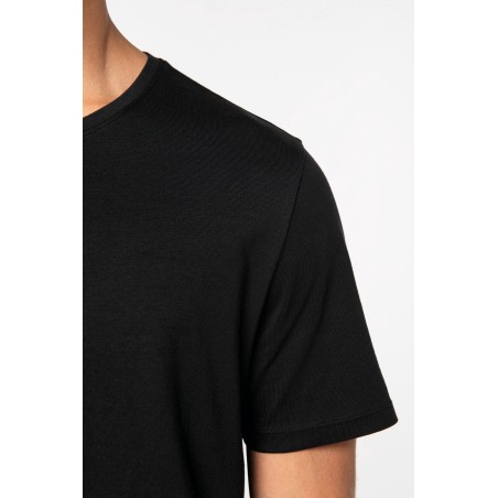 Camiseta con dobladillo redondeado hombre