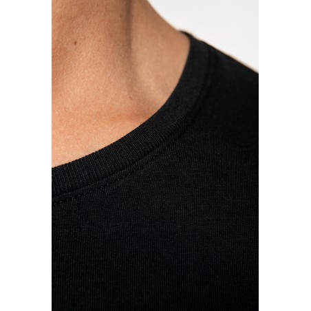 Camiseta con dobladillo redondeado hombre