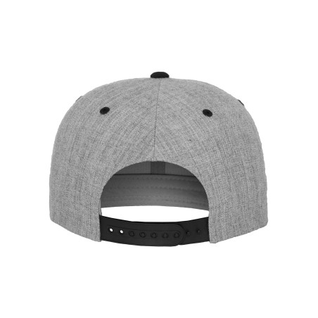 Classic two-tone snapback cap