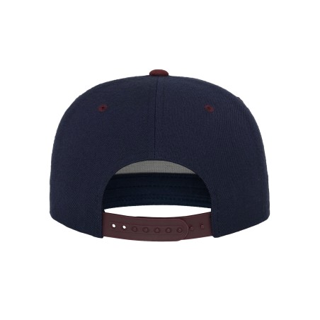 Classic two-tone snapback cap