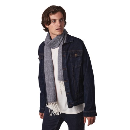 Fringed scarf