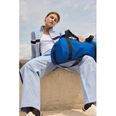 Sport bag with shoulder belt