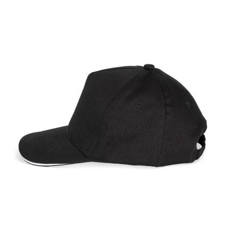 Kids\\\' cap with contrasting sandwich peak - 5 panels