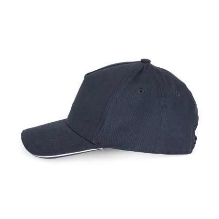 Kids\\\' cap with contrasting sandwich peak - 5 panels